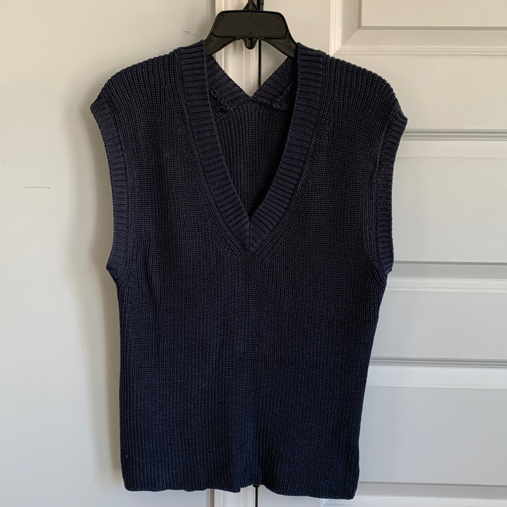 Fashionable chic double V-neck vest with slit on side hem